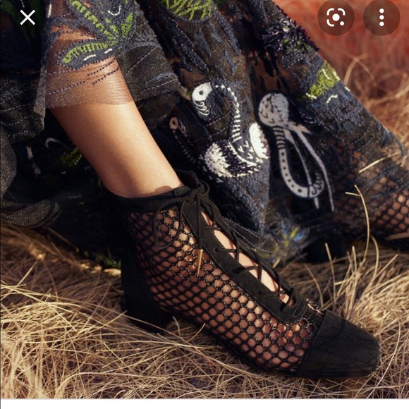 DIOR Naughtily-D suede booties - Picture 2 of 11